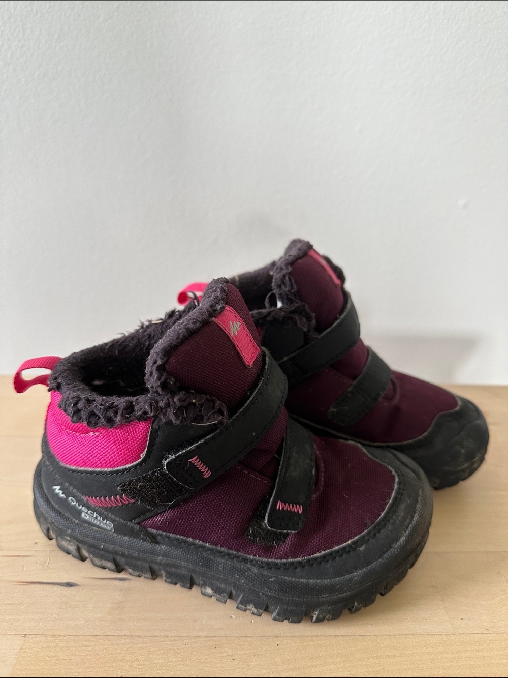 Quechua Kids 7.5T waterproof insulated shoes